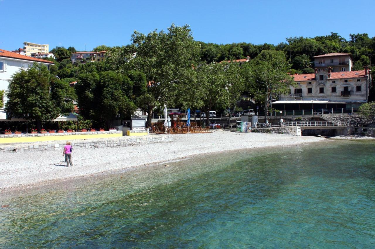 Apartments With A Parking Space Opric, Opatija - 7728 Lovran Ngoại thất bức ảnh