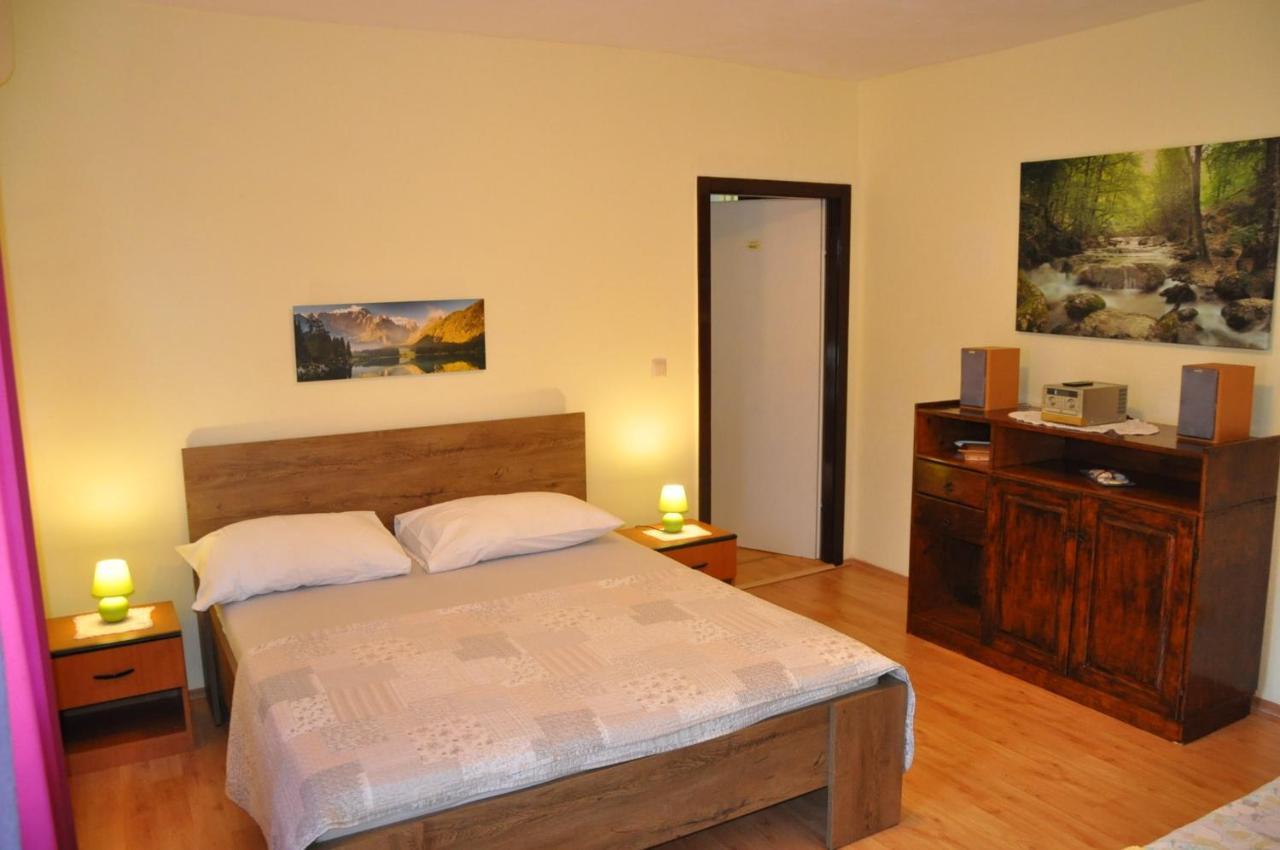 Apartments With A Parking Space Opric, Opatija - 7728 Lovran Ngoại thất bức ảnh
